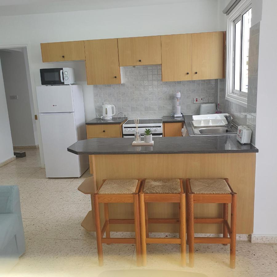 G&E Harbour Apartments Latchi Dış mekan fotoğraf