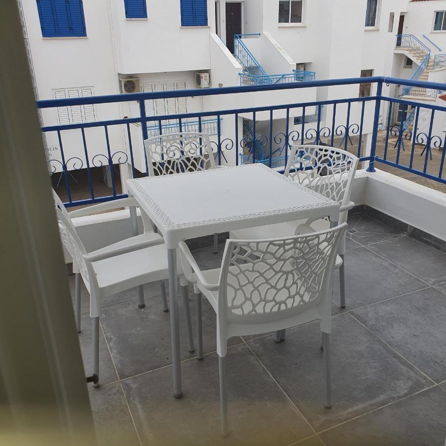 G&E Harbour Apartments Latchi Dış mekan fotoğraf