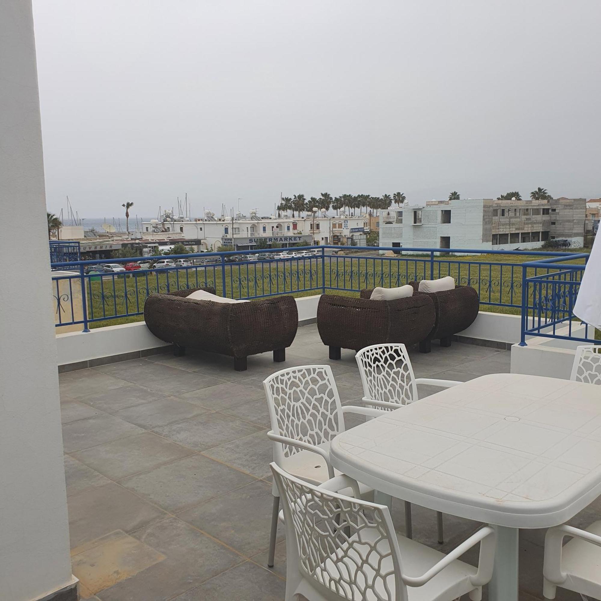 G&E Harbour Apartments Latchi Dış mekan fotoğraf