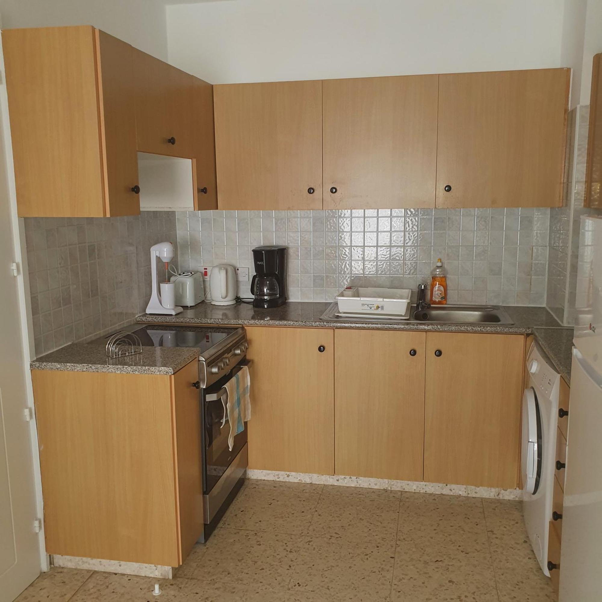 G&E Harbour Apartments Latchi Dış mekan fotoğraf