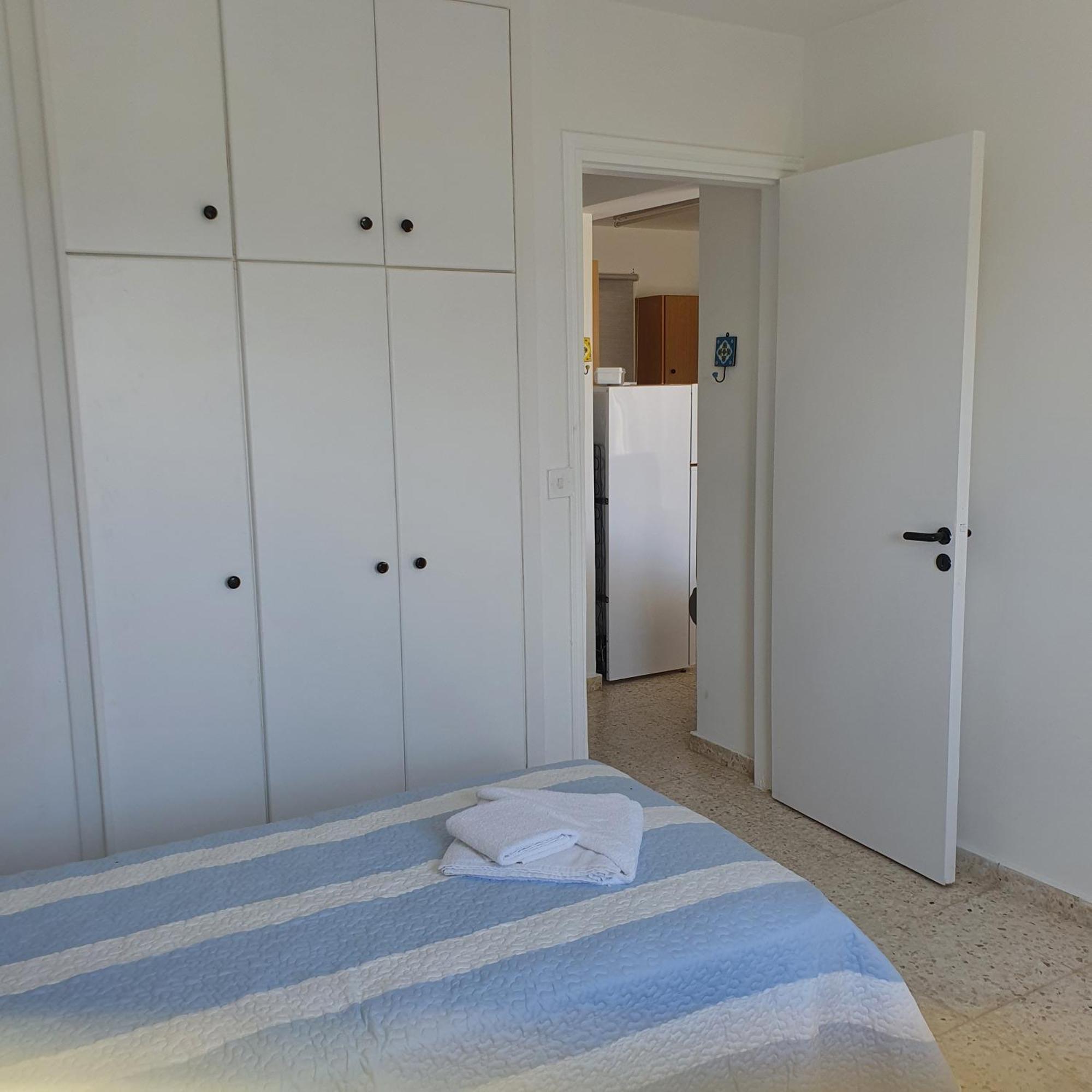 G&E Harbour Apartments Latchi Dış mekan fotoğraf