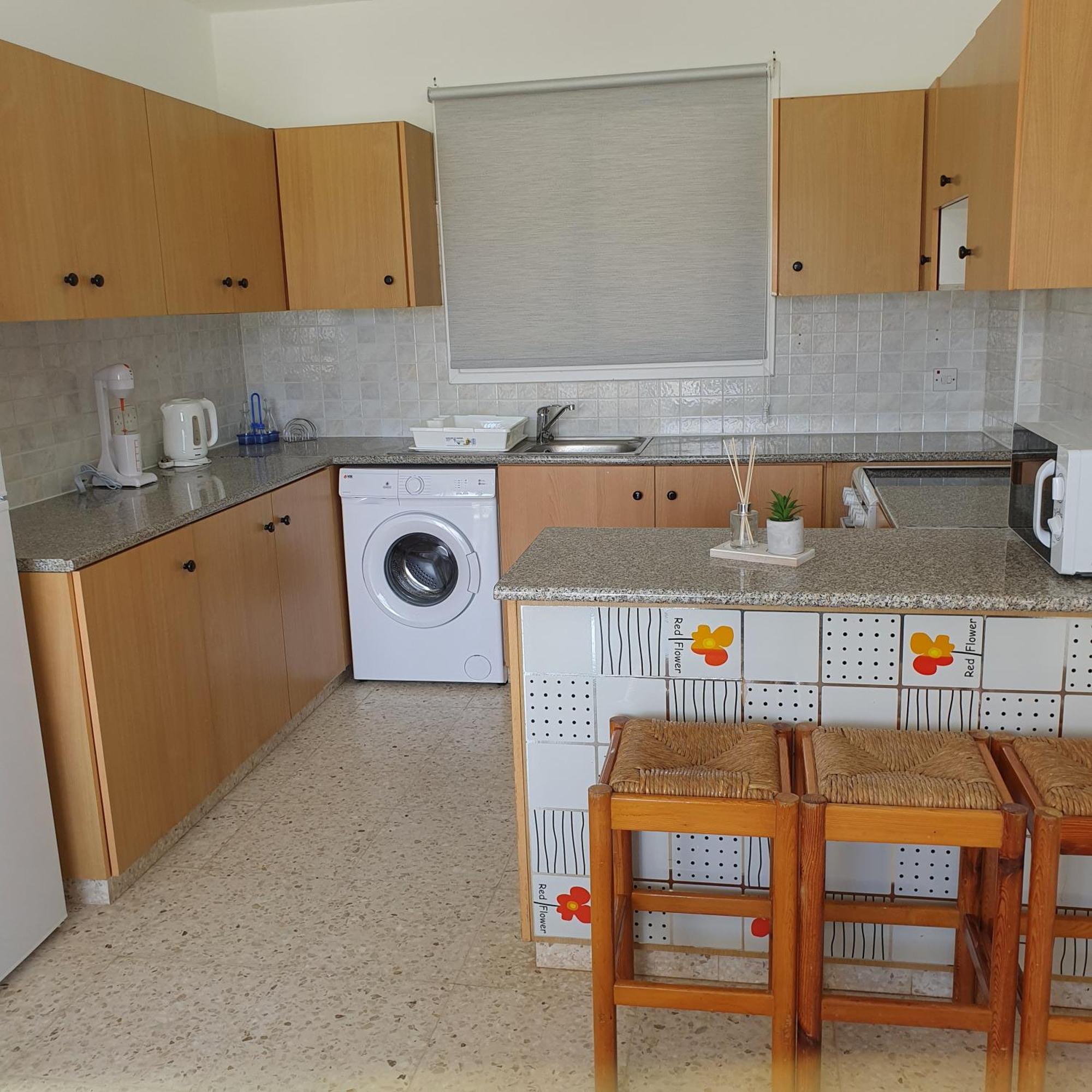 G&E Harbour Apartments Latchi Dış mekan fotoğraf