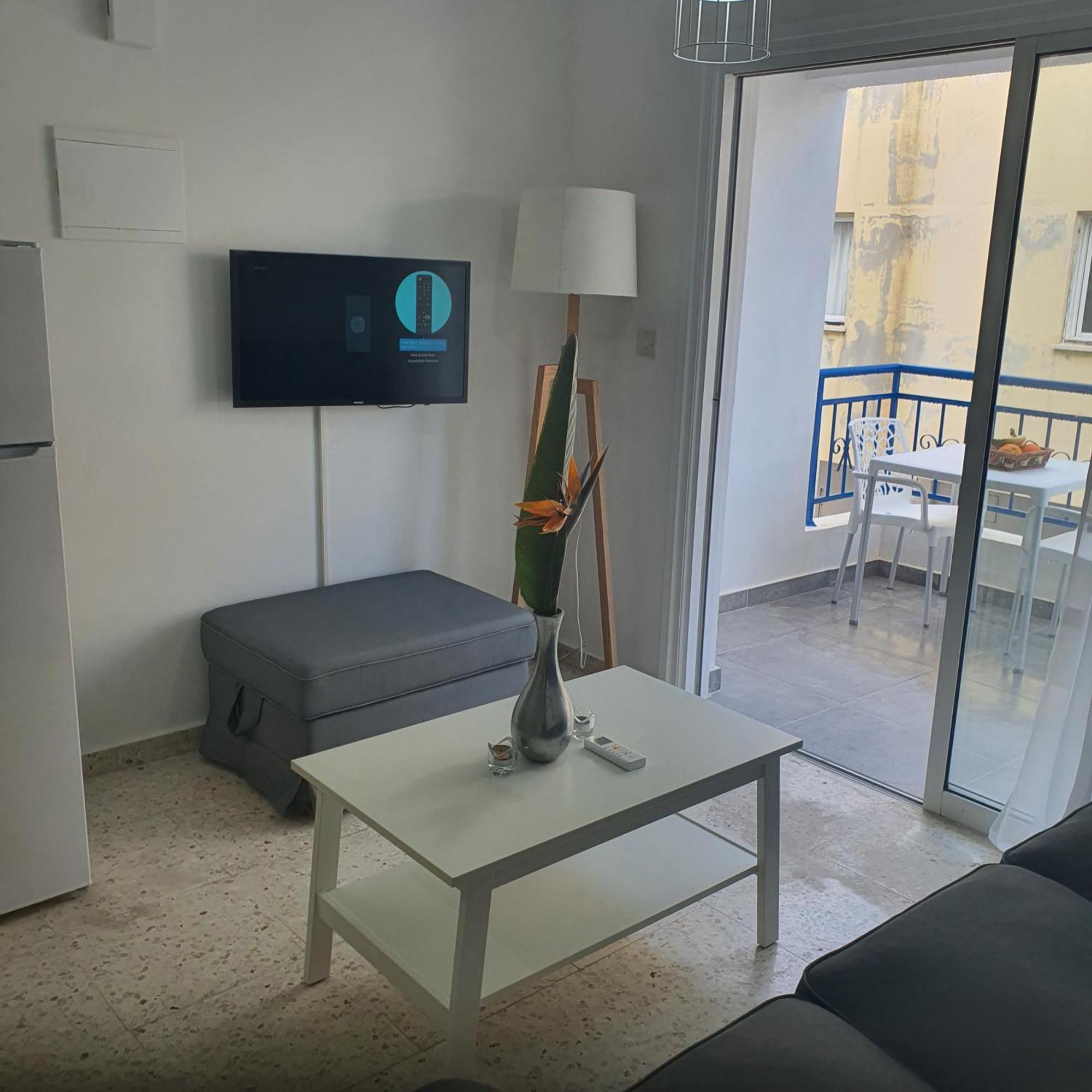 G&E Harbour Apartments Latchi Dış mekan fotoğraf